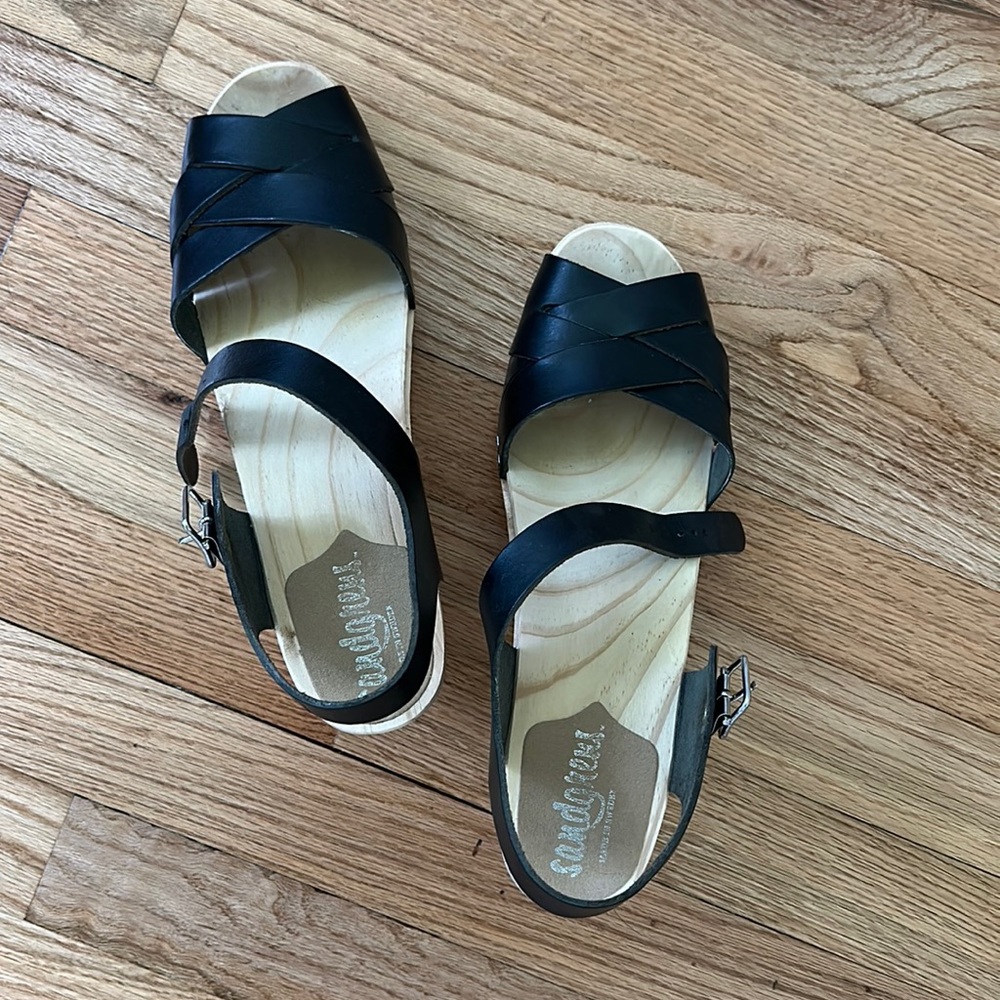 Sandgrens Rio Grand High Clog Sandal in Black Leather